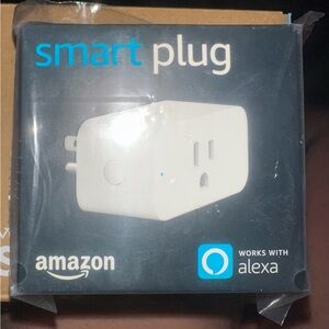 Amazon Smart Plug - White Compact Wi‑Fi Outlet Adapter